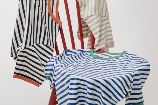 The LUMA T-Shirt by Lotta Ludwigson in all three striped variants. | Photo: © losjuanchys.com