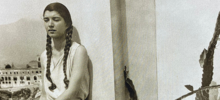 Antonia Fiermonte, the Apulian painter and violinist at the heart of the La Fiermontina Family Collection. Her story runs through all three houses in Lecce. | © La Fiermontina