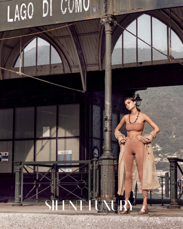 Model wearing a Filifolli look from the Lake Como Collection at Lago di Como station