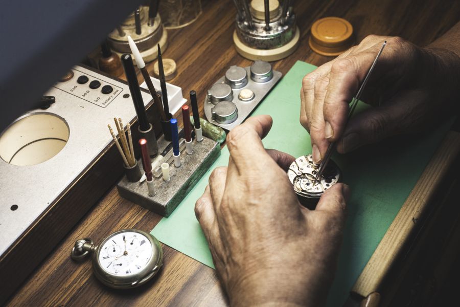 The global watch market enters a phase in which growth no longer follows familiar geographic lines. India and Mexico, once peripheral in the strategic maps of Swiss maisons, gain relevance for reasons that go beyond short-term momentum. I Photo: freepik.com