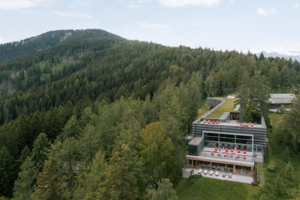 exterior-view_tobias.kaser_photo.0095