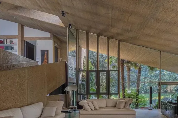 Villa Nava, built for the Nava family in the early 1970s.| Photo: In Courtesy of Italy Sotheby's International Realty