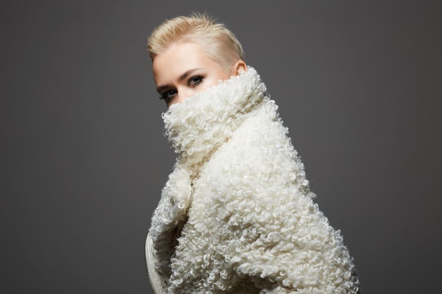 The first thing about cloth is that it touches you. Wool biodegrades in three to four months in soil. Polyester takes centuries. | Photo: Magnific
