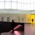 Visitors in a museum. The new AI fortunes in the United States are reshaping who pays for art and craft. Photo: lucabravo / Magnific