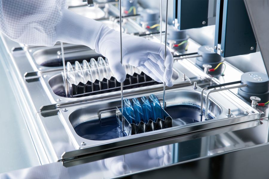 Lens colouring at Silhouette's Linz production facility, Austria. One of the steps the brand has controlled domestically since 1964. | Photo Maybach - Silhoutte Group
