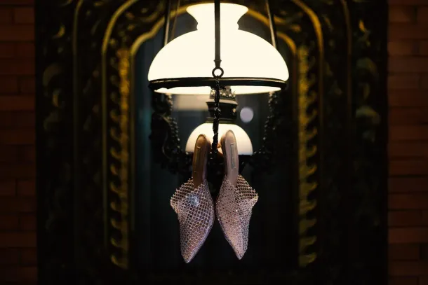 Luxury in 2026 grows through the clients who already belong. Photo: magnific.com