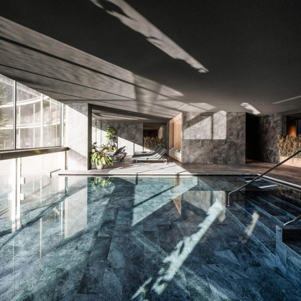 olm-pool-square-1